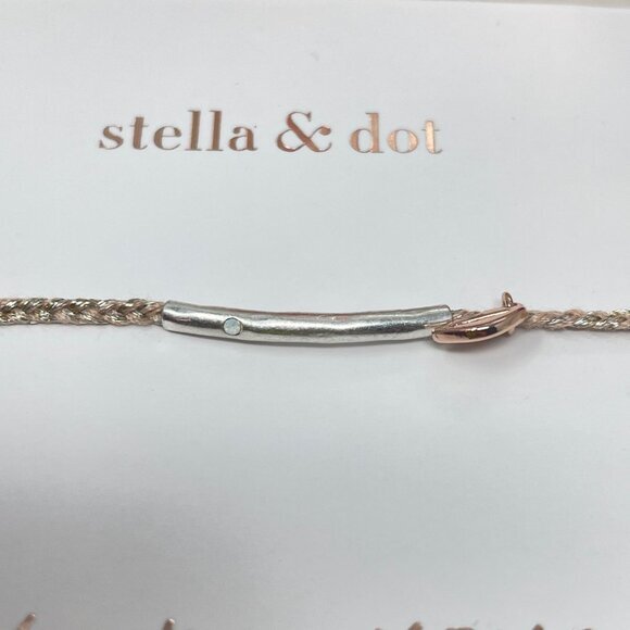 Stella & Dot Wishing Bracelet Sending Kisses Lips‎ Silver-Tone New Gift - Picture 5 of 6